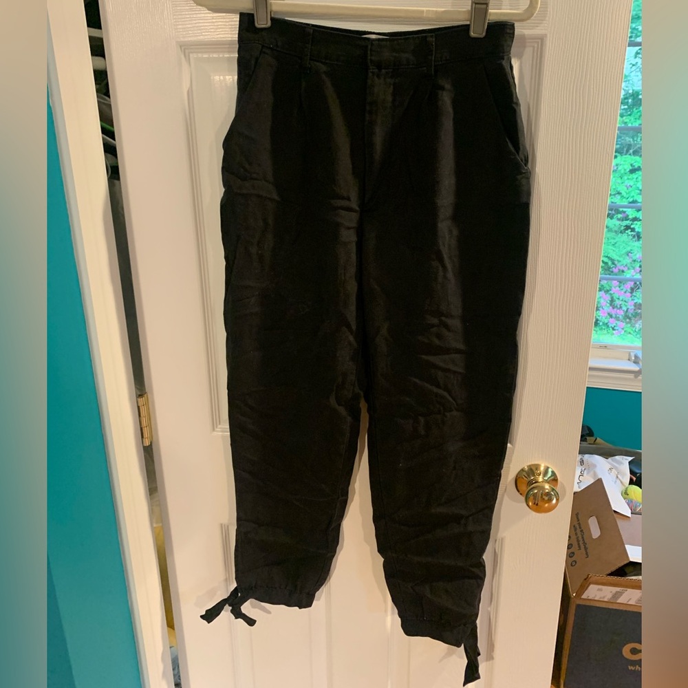 Abercrombie & Fitch black cotton joggers w/ ankle ties